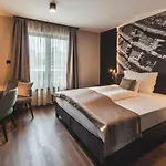 Mediterraneo Luxury فندق مبيت وإفطار 5*