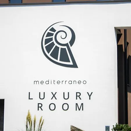 Mediterraneo Luxury فندق مبيت وإفطار